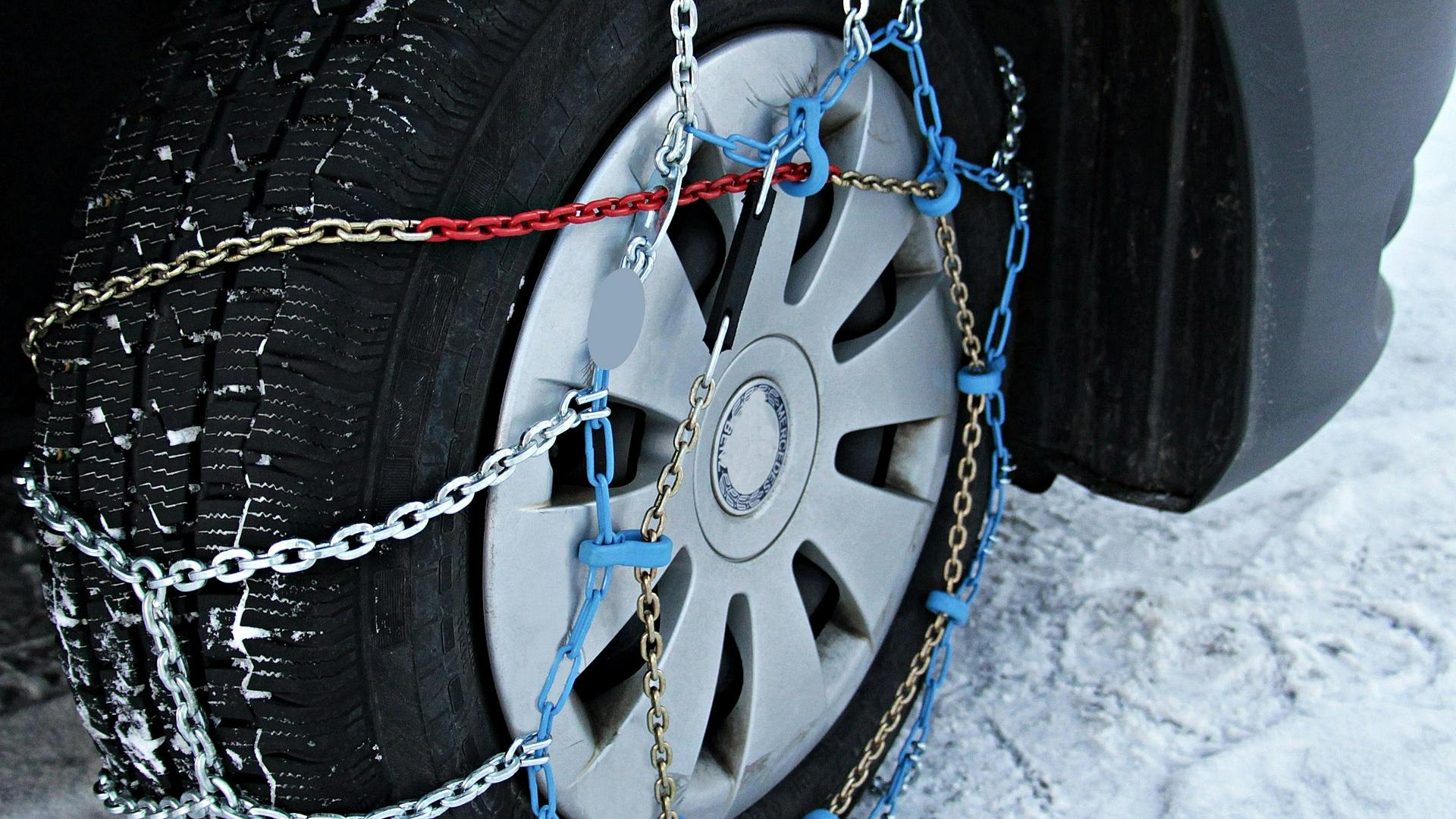 Quand mettre des chaînes sur ses pneus ?