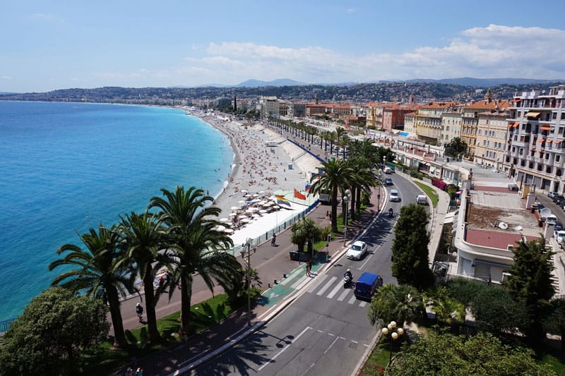 Vue du bord de mer à Nice